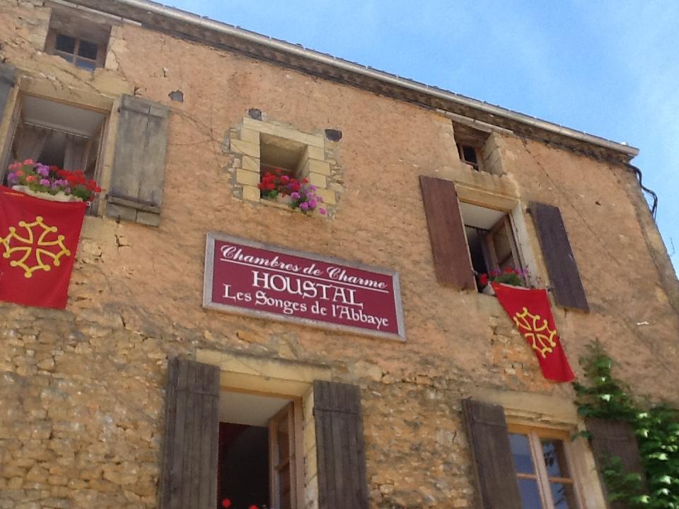 Les Songes De L'Abbaye Bed & Breakfast Cadouin Bagian luar foto