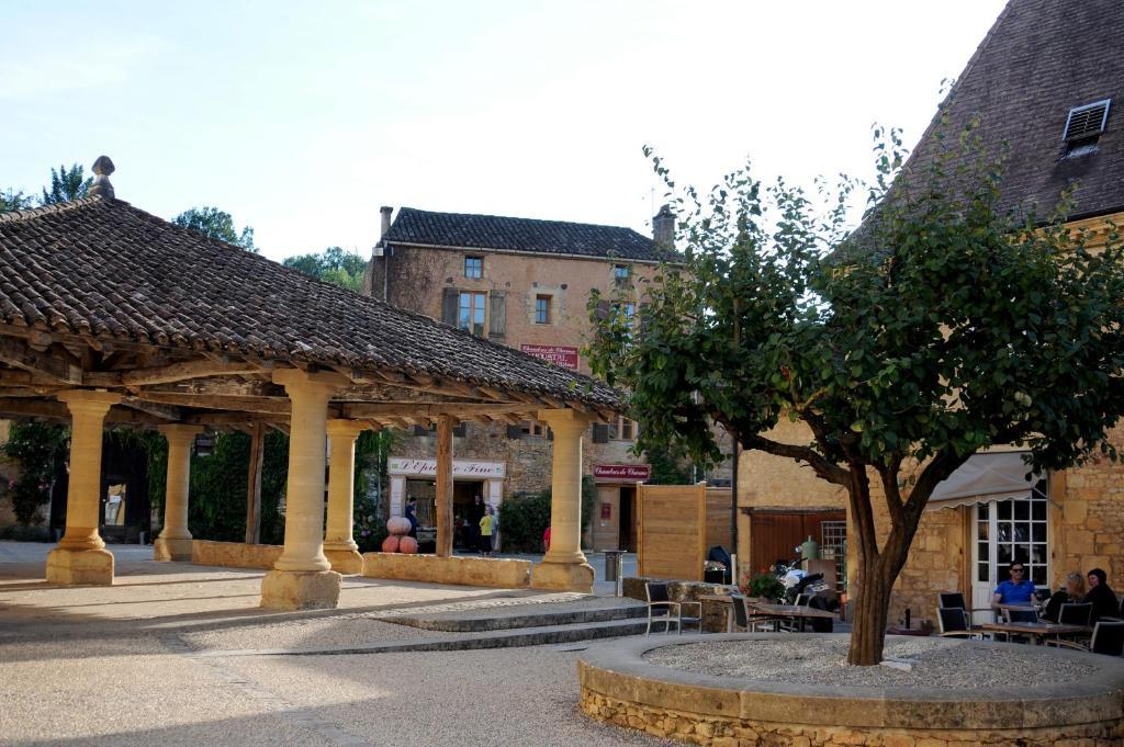 Les Songes De L'Abbaye Bed & Breakfast Cadouin Bagian luar foto